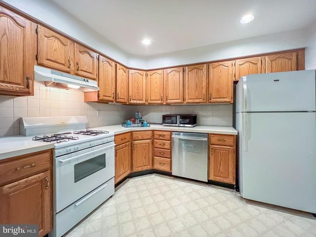 10843 ACADEMY RD, Philadelphia, PA 19154