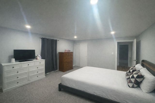 53 Swanson Ct 21c, Boxborough, MA 01719