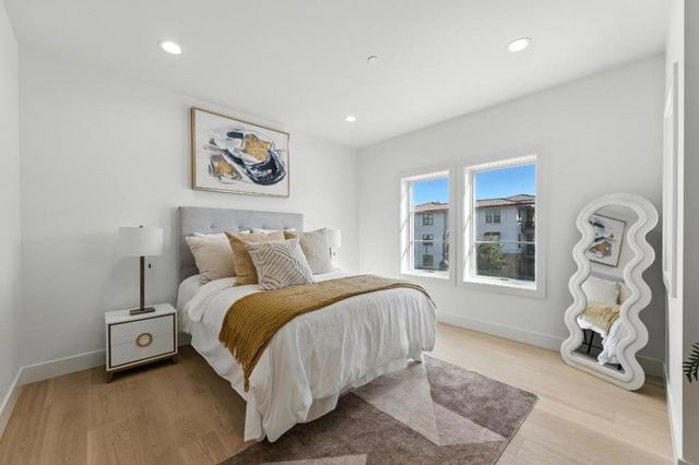 560 El Camino Real 201, San Carlos, CA 94070