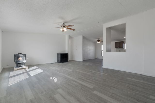 6 Thunderchief Lane, Edgewood, NM 87015