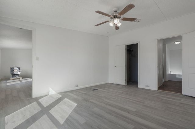 6 Thunderchief Lane, Edgewood, NM 87015