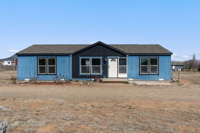 6 Thunderchief Lane, Edgewood, NM 87015