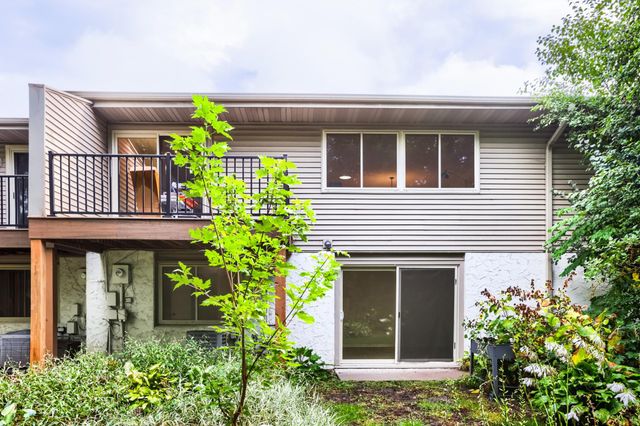 4205 Shirlee Lane N, Shoreview, MN 55126