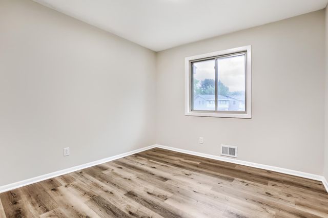 4205 Shirlee Lane N, Shoreview, MN 55126