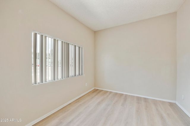 2837 E MARCONI Avenue, Phoenix, AZ 85032