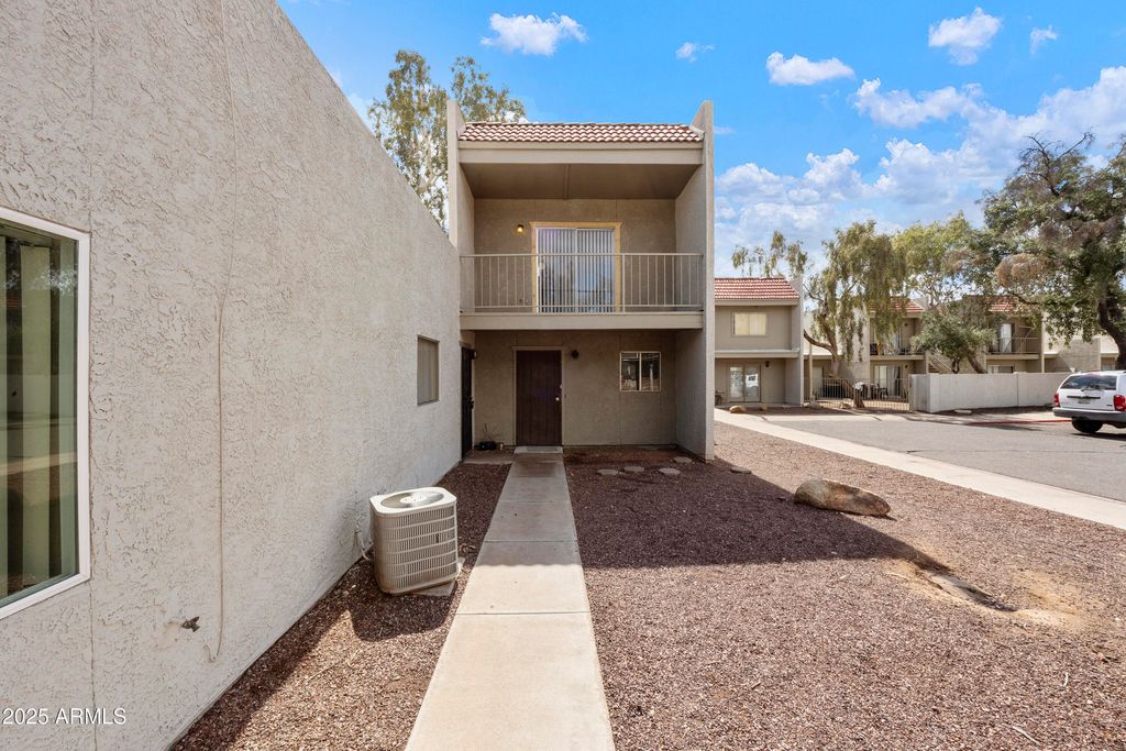 2837 E MARCONI Avenue, Phoenix, AZ 85032 — photo 3