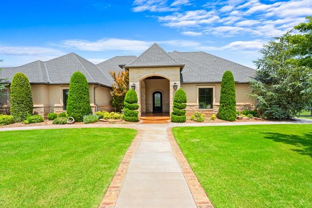 2567 Loblolly Lane, Edmond, OK 73012