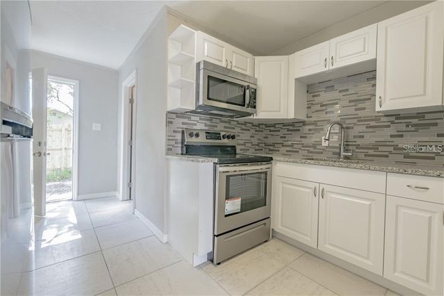 5106 W RICHARDSON AVENUE B, Tampa, FL 33616