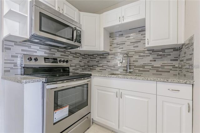 5106 W RICHARDSON AVENUE B, Tampa, FL 33616