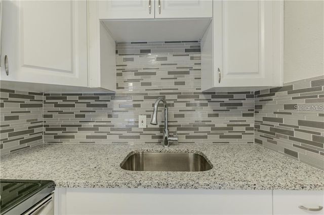 5106 W RICHARDSON AVENUE B, Tampa, FL 33616