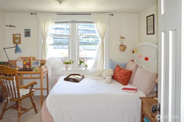 408 9th Avenue SE, Olympia, WA 98501