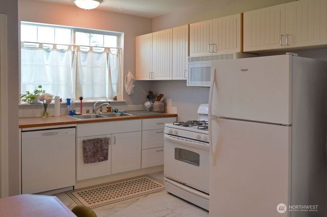 408 9th Avenue SE, Olympia, WA 98501