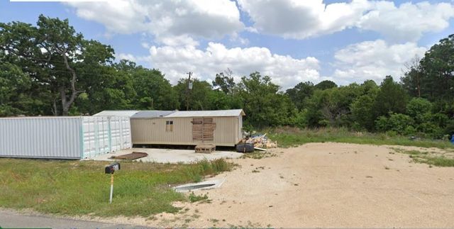 877 N State Highway 95 Highway, Bastrop, TX 78602
