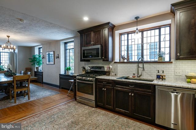 606 BRIGHTON AVE, Reading, PA 19606