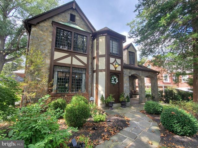 606 BRIGHTON AVE, Reading, PA 19606