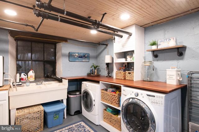 606 BRIGHTON AVE, Reading, PA 19606