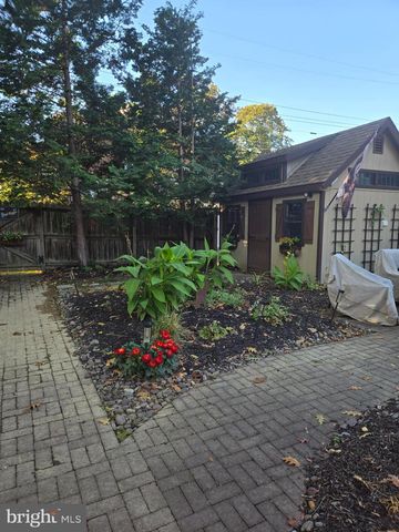 606 BRIGHTON AVE, Reading, PA 19606