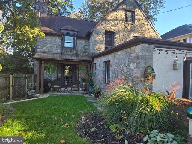 606 BRIGHTON AVE, Reading, PA 19606