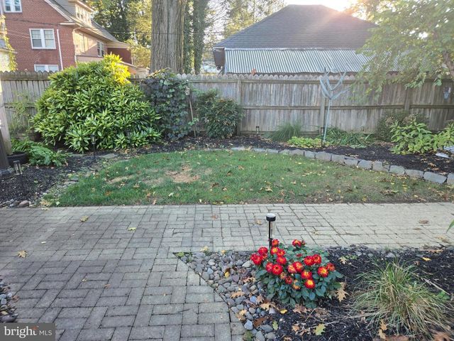 606 BRIGHTON AVE, Reading, PA 19606