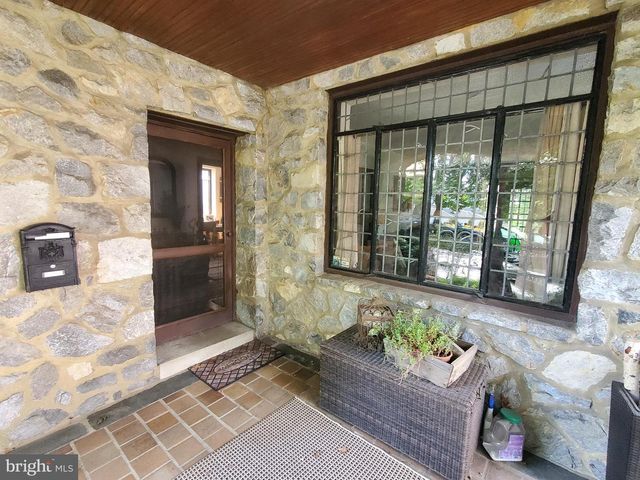 606 BRIGHTON AVE, Reading, PA 19606