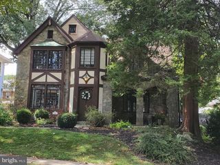 606 BRIGHTON AVE, Reading, PA 19606