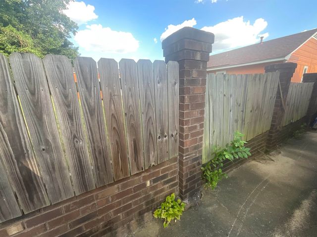 42 BONITA AVE, Memphis, TN 38109