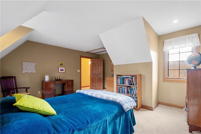 315 Thorn St, Sewickley, PA 15143