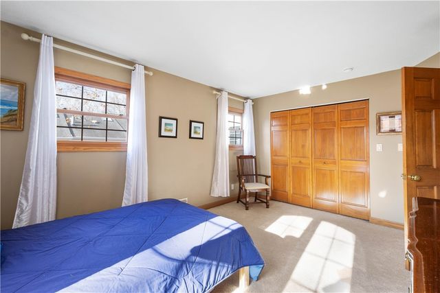 315 Thorn St, Sewickley, PA 15143