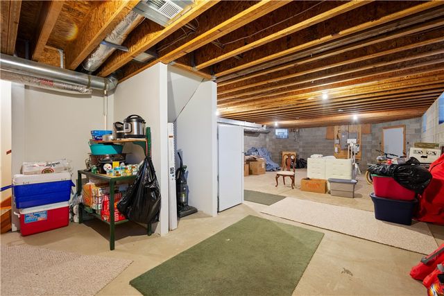 315 Thorn St, Sewickley, PA 15143