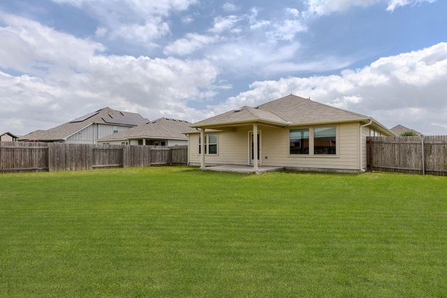 105 Balsam ST, Hutto, TX 78634