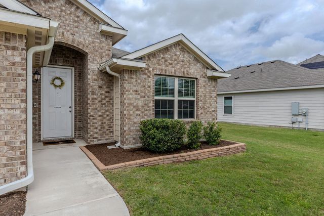 105 Balsam ST, Hutto, TX 78634