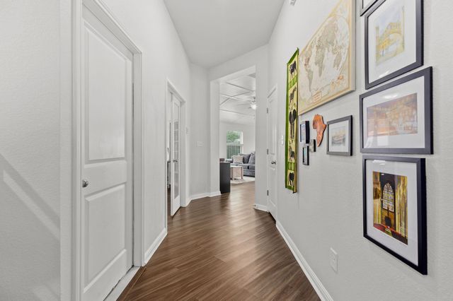 105 Balsam ST, Hutto, TX 78634