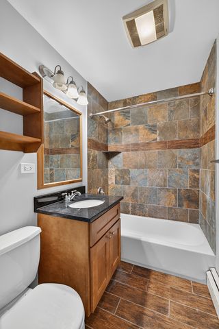 9220 S Kilbourn Avenue 3S, Oak Lawn, IL 60453
