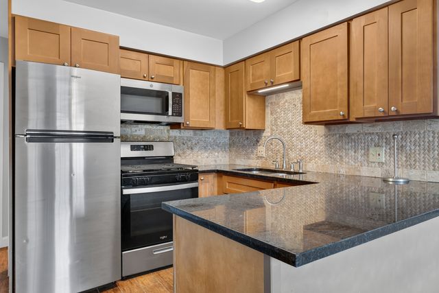 9220 S Kilbourn Avenue 3S, Oak Lawn, IL 60453