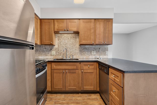 9220 S Kilbourn Avenue 3S, Oak Lawn, IL 60453