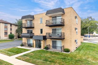 9220 S Kilbourn Avenue 3S, Oak Lawn, IL 60453