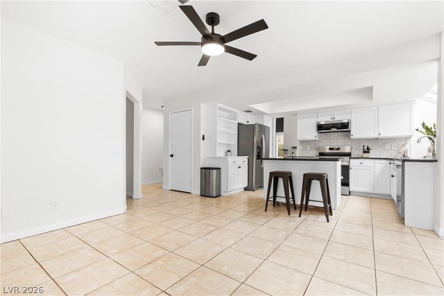 8337 Tide Pool Drive, Las Vegas, NV 89128