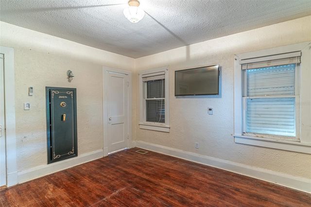 528 S 8TH STREET, Lake Wales, FL 33853