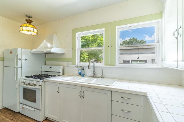 528 S 8TH STREET, Lake Wales, FL 33853