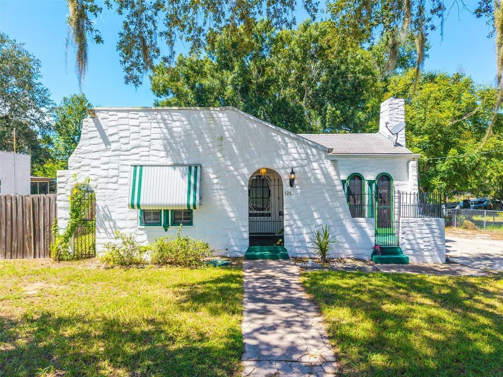528 S 8TH STREET, Lake Wales, FL 33853