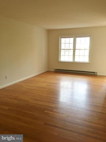 1204 WILLIAM ST, Fredericksburg, VA 22401