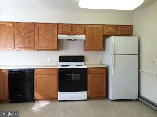 1204 WILLIAM ST, Fredericksburg, VA 22401