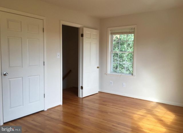 1204 WILLIAM ST, Fredericksburg, VA 22401