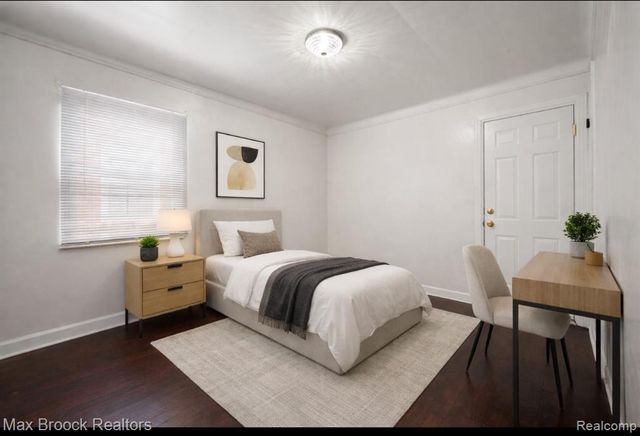 18674 San Juan Drive, Detroit, MI 48221