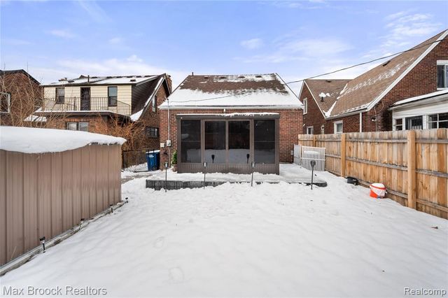 18674 San Juan Drive, Detroit, MI 48221