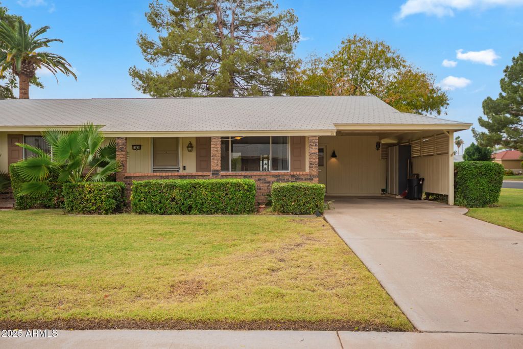 13636 N Redwood Drive, Sun City, AZ 85351