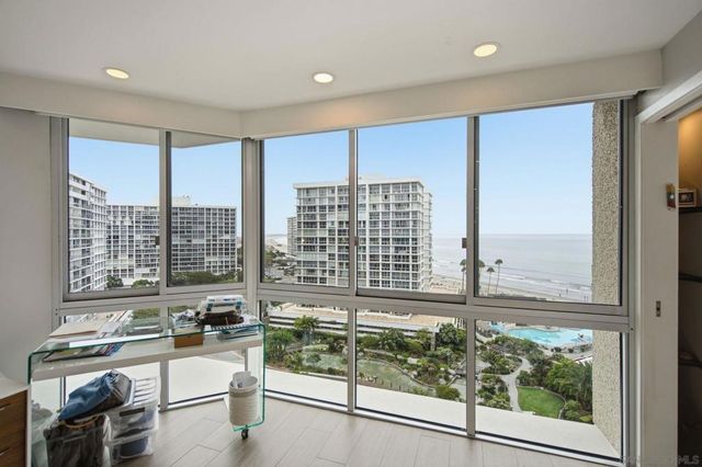 1750 Avenida Del Mundo 1008, Coronado, CA 92118