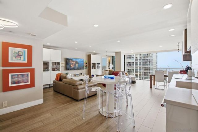 1750 Avenida Del Mundo 1008, Coronado, CA 92118