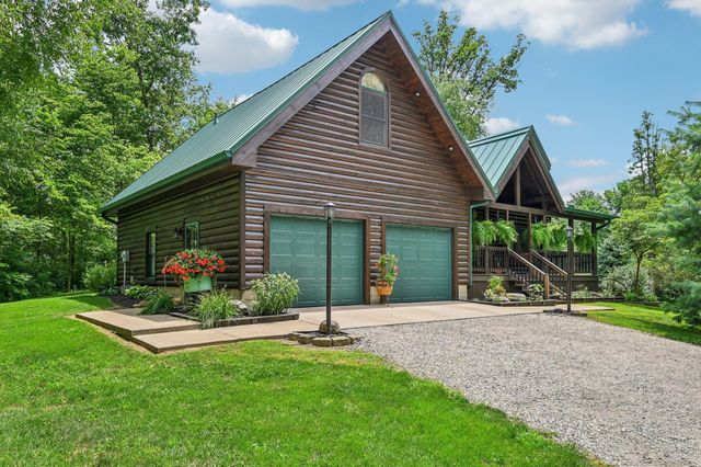 3712 Yatesville Wissler Road NE, Bloomingburg, OH 43106