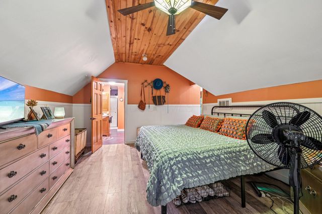 3712 Yatesville Wissler Road NE, Bloomingburg, OH 43106